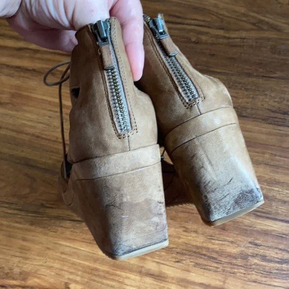 Eileen Fisher lace up wedge sandals size 9 - Picture 5 of 10